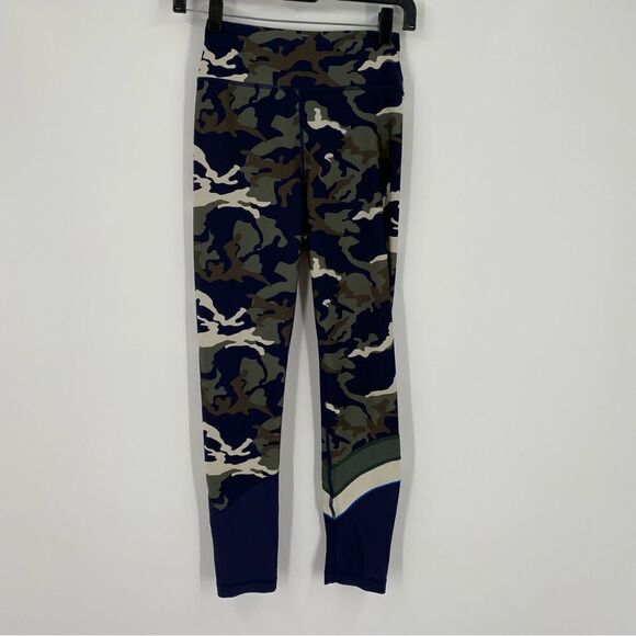 The Upside Women’s Camo Print Leggings size 6 - Picture 1 of 3